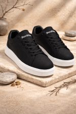 ونس 220214 BERSHKA مشکی